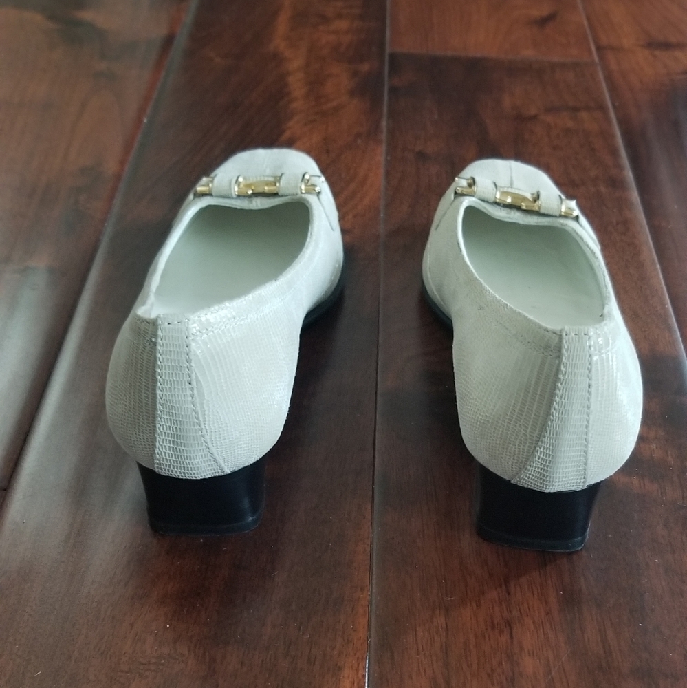 AMALFI by RANGONI "Mosa" Beige Snakeskin Print Italian Leather Pump- Size 6 - Picture 5 of 8